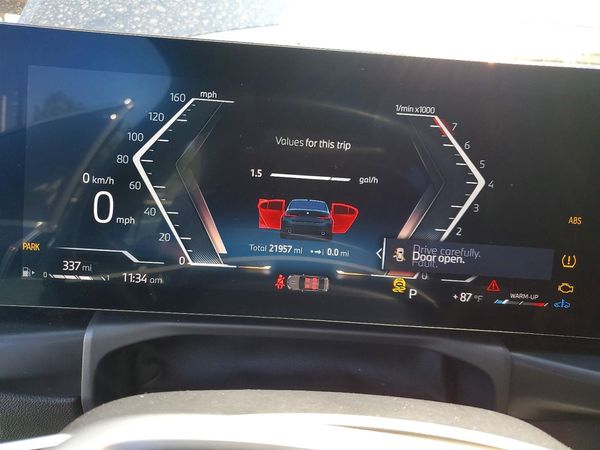 2025 BMW 330XI
