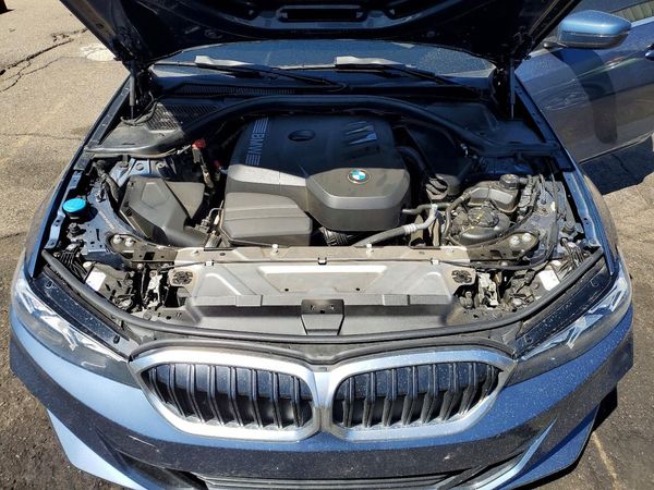2025 BMW 330XI