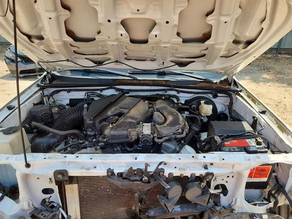 2015 TOYOTA TACOMA Delux Grade