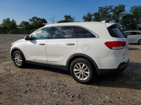 2016 KIA SORENTO L / LX