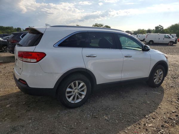 2016 KIA SORENTO L / LX