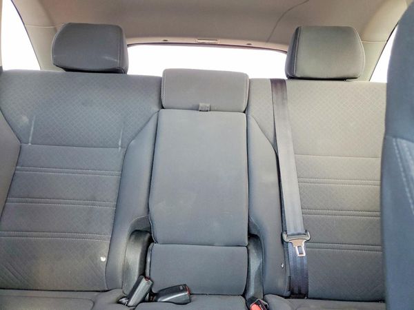 2016 KIA SORENTO L / LX