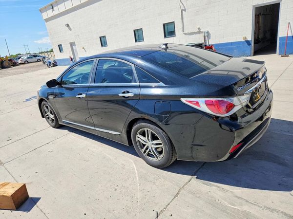 2012 HYUNDAI SONATA Middle level — DSRA