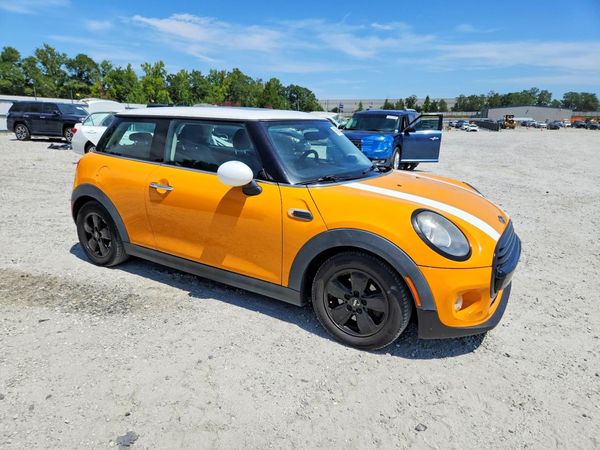 2015 MINI COOPER