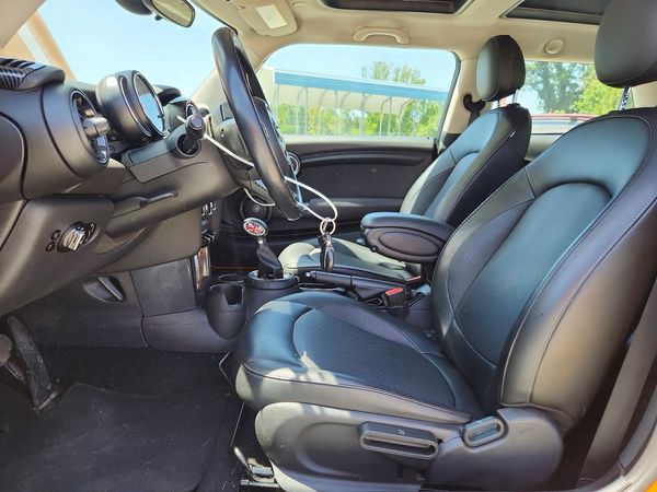 2015 MINI COOPER