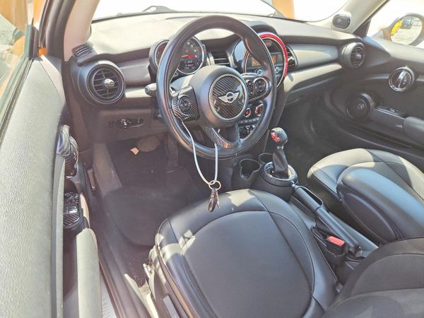 2015 MINI COOPER