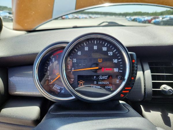2015 MINI COOPER