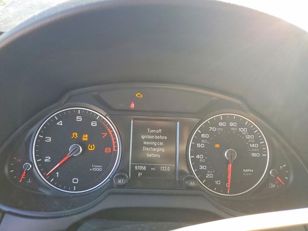 2013 AUDI Q5 Premium Plus