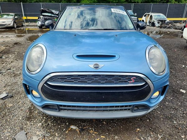 2018 MINI COOPER