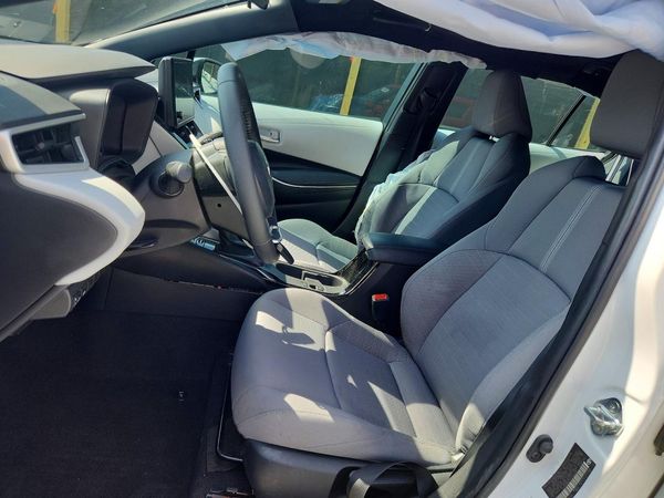 2025 TOYOTA COROLLA