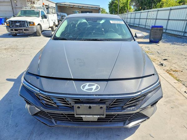 2024 HYUNDAI ELANTRA