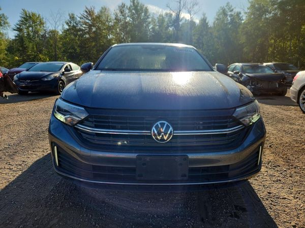 2022 VOLKSWAGEN JETTA Comfortline w/ Sport Pkg