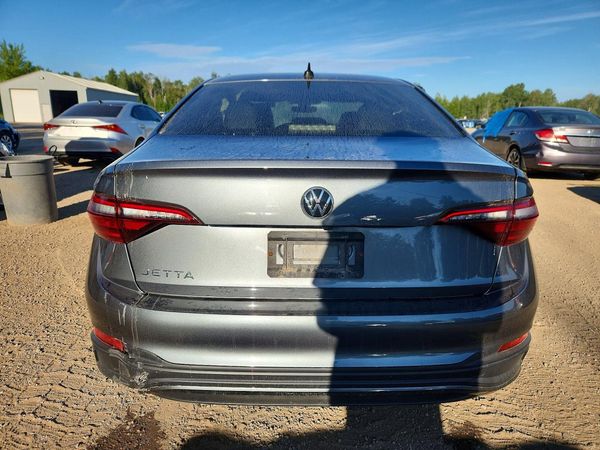 2022 VOLKSWAGEN JETTA Comfortline w/ Sport Pkg