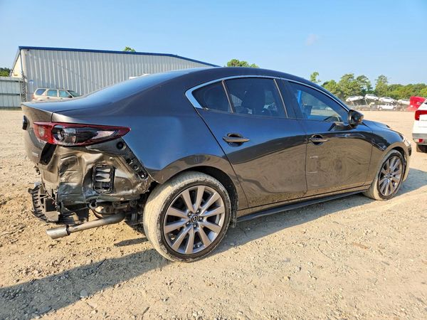 2021 MAZDA 3