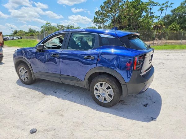 2019 NISSAN KICKS S