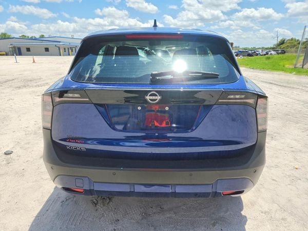 2019 NISSAN KICKS S