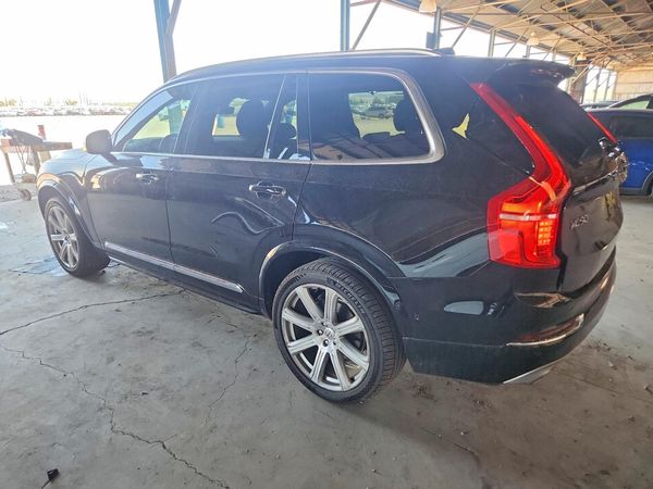 2016 VOLVO XC90