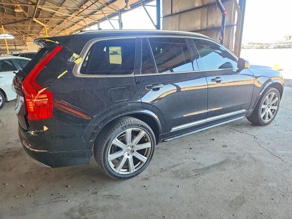 2016 VOLVO XC90
