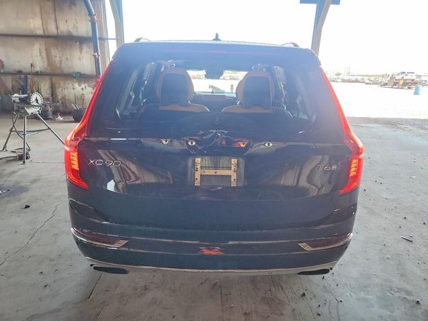 2016 VOLVO XC90