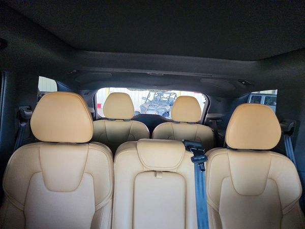 2016 VOLVO XC90
