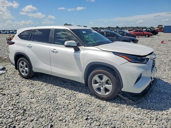 2024 TOYOTA HIGHLANDER