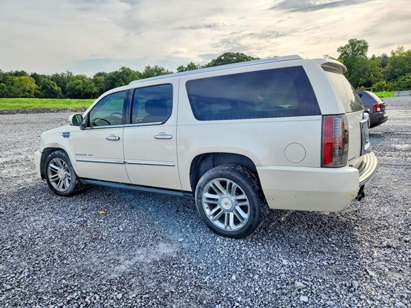 2013 CADILLAC ESCALADE