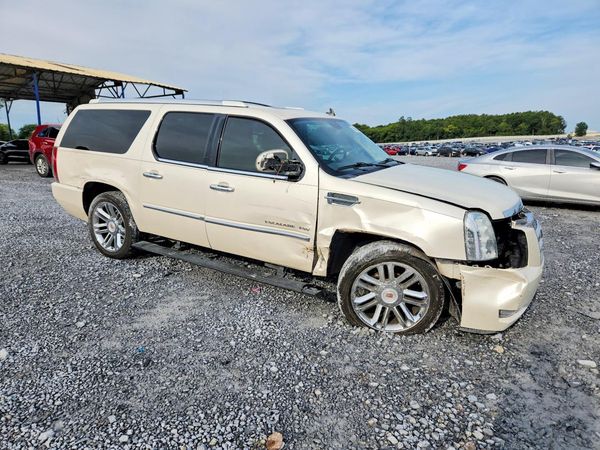 2013 CADILLAC ESCALADE