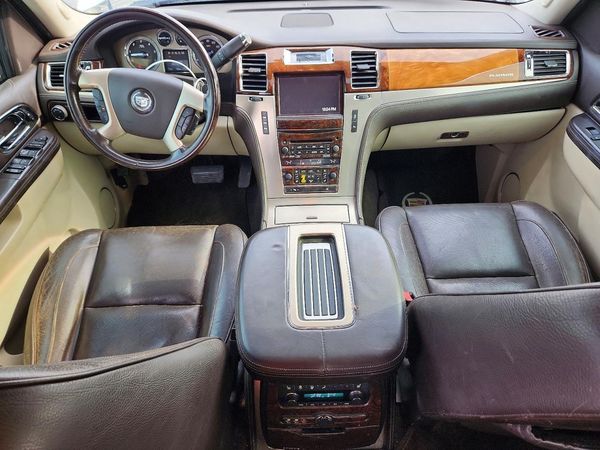 2013 CADILLAC ESCALADE