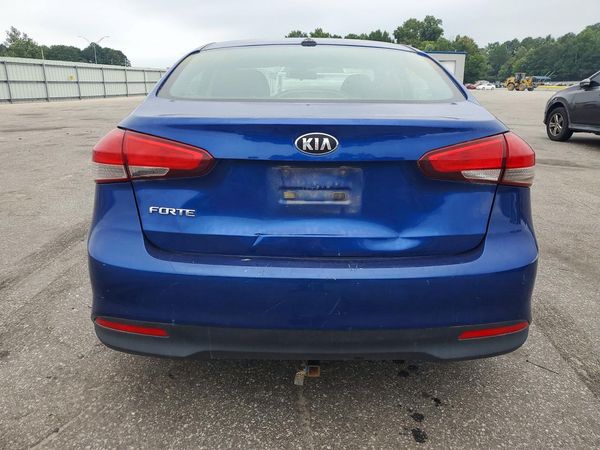 2017 KIA FORTE LX Base