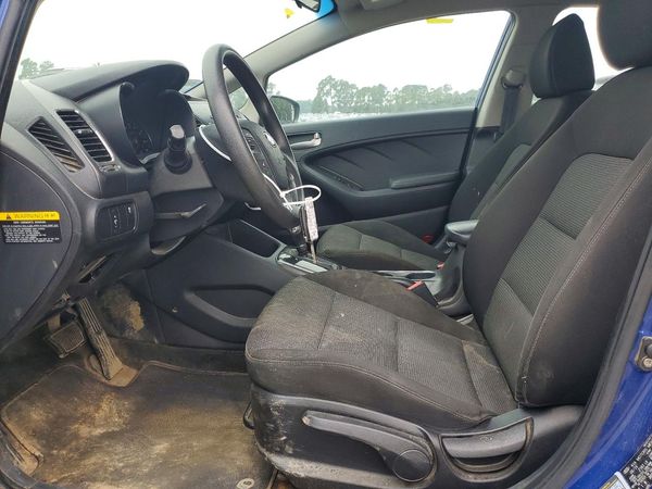 2017 KIA FORTE LX Base