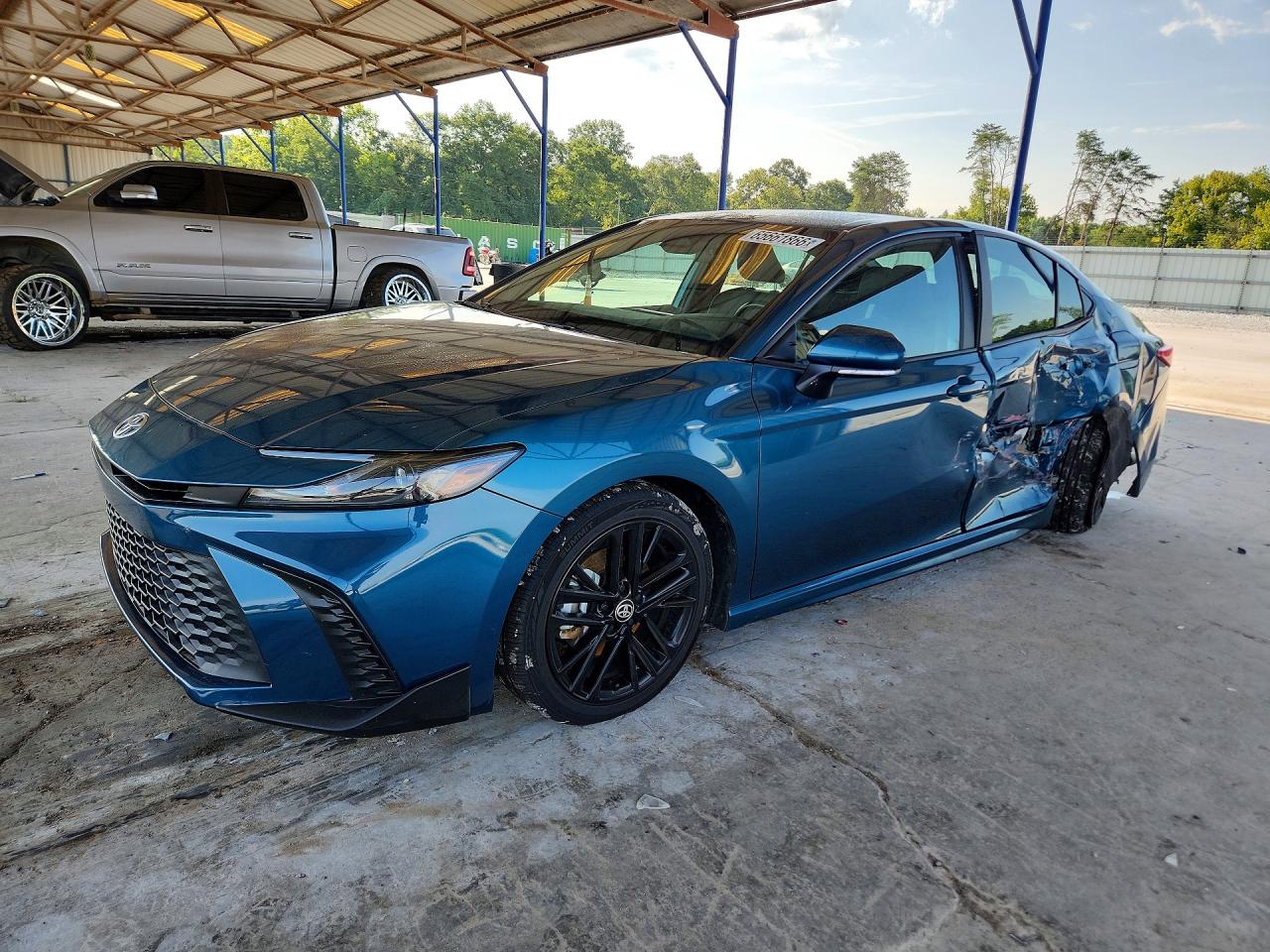2025 TOYOTA CAMRY
