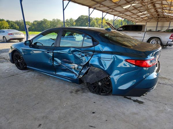 2025 TOYOTA CAMRY