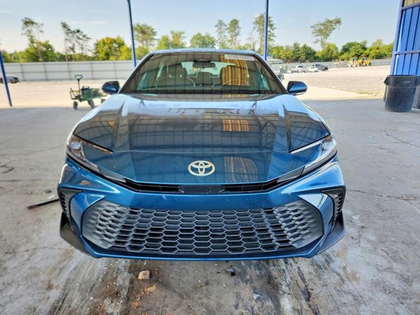2025 TOYOTA CAMRY