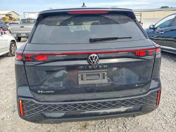2026 VOLKSWAGEN TIGUAN 4Motion SEL R-Line