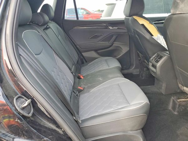 2026 VOLKSWAGEN TIGUAN 4Motion SEL R-Line