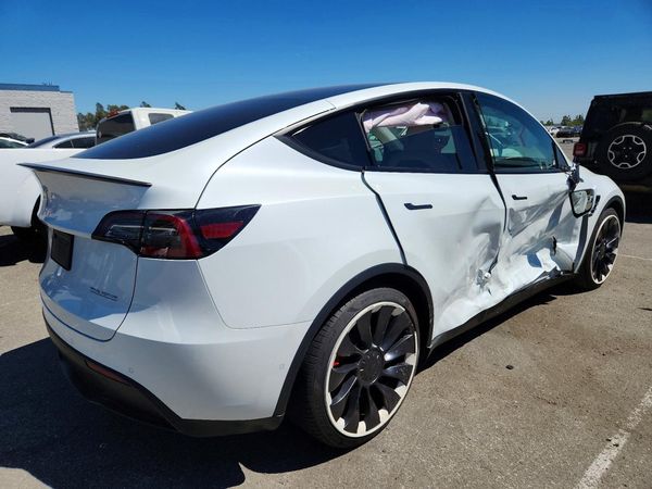 2022 TESLA MODEL Y