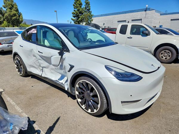 2022 TESLA MODEL Y