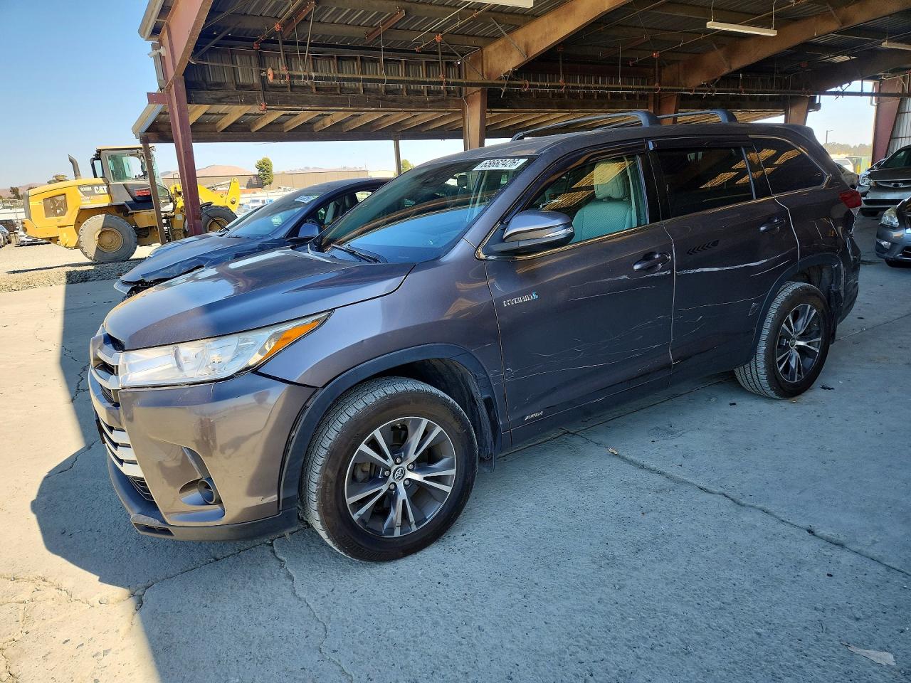 2017 TOYOTA HIGHLANDER LE Hybrid
