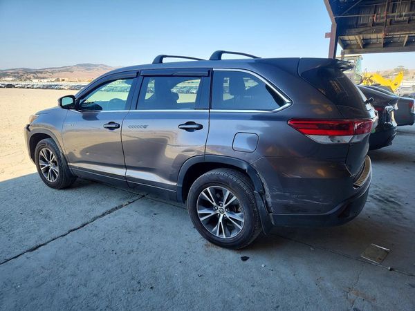 2017 TOYOTA HIGHLANDER LE Hybrid