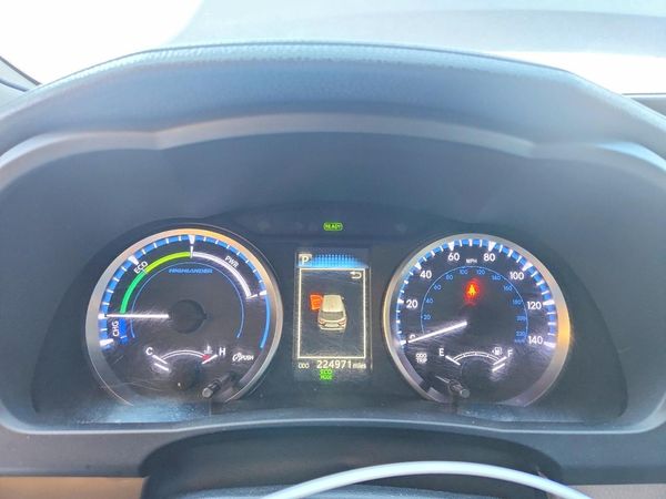 2017 TOYOTA HIGHLANDER LE Hybrid