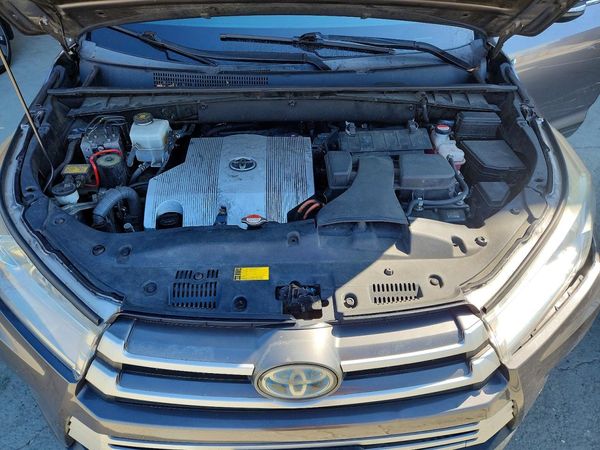 2017 TOYOTA HIGHLANDER LE Hybrid