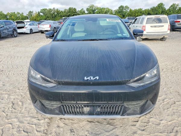 2023 KIA EV6
