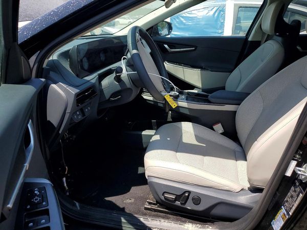 2023 KIA EV6