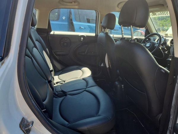 2012 MINI COOPER