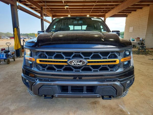 2024 FORD F150