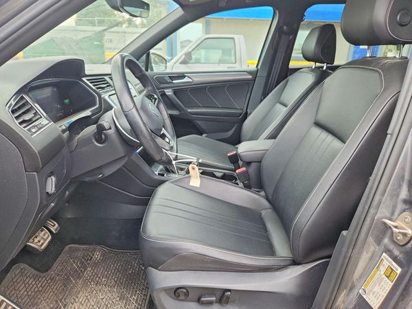 2022 VOLKSWAGEN TIGUAN