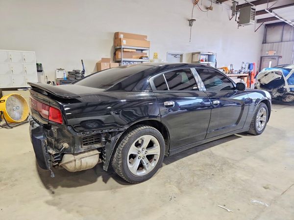 2012 DODGE CHARGER SE