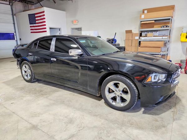 2012 DODGE CHARGER SE