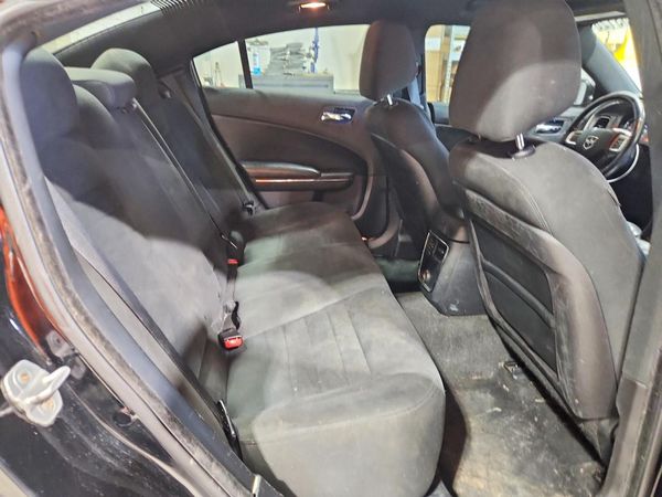 2012 DODGE CHARGER SE