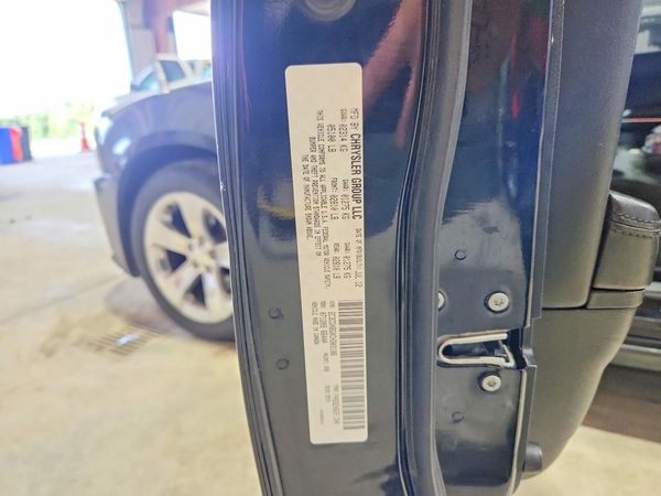 2012 DODGE CHARGER SE